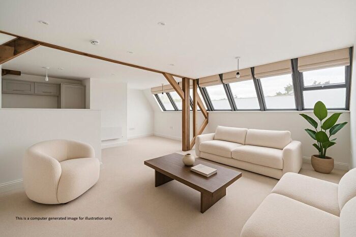 2 Bedroom Flat For Sale In Tetbury Lane, Nailsworth, GL6