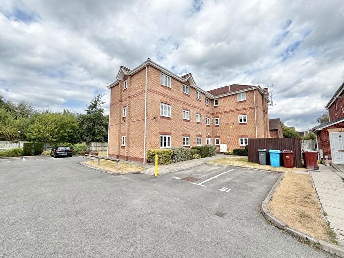 2 Bedroom Apartment For Sale In Garthorp Road, Manchester, M23