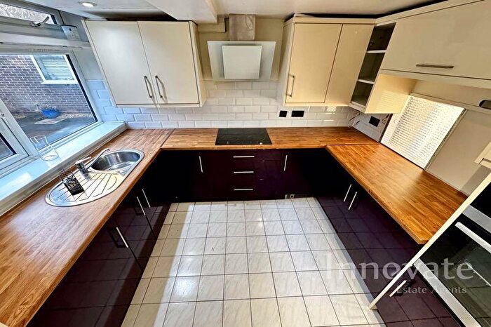 2 Bedroom Apartment To Rent In Wolverhampton Road, Oldbury, B68