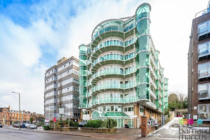 2 Bedroom Apartment To Rent In Station Road, Barnet, EN5