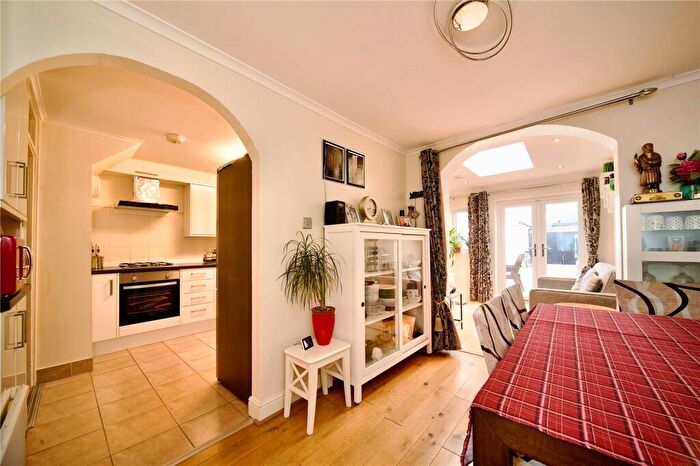 3 Bedroom Terraced House For Sale In Ravensbourne Gardens, Ilford, IG5