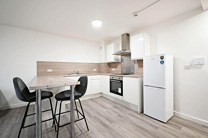 2 Bedroom Apartment To Rent In Flat Phoenix Court, Rockingham Street, Sheffield, S1