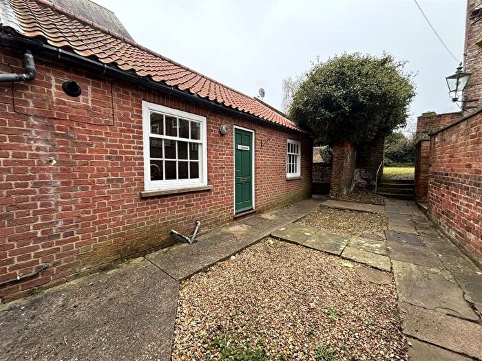 2 Bedroom Semi-Detached Bungalow For Sale In Upgate, Louth, Lincolnshire, LN11