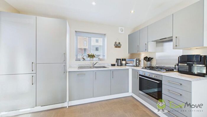 2 Bedroom Apartment For Sale In Foxglove Way, Balby, Doncaster, Yorkshire, DN4