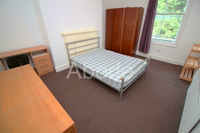 9 Bedroom House To Rent In Kensington Terrace, Hyde Park, Leeds, LS6