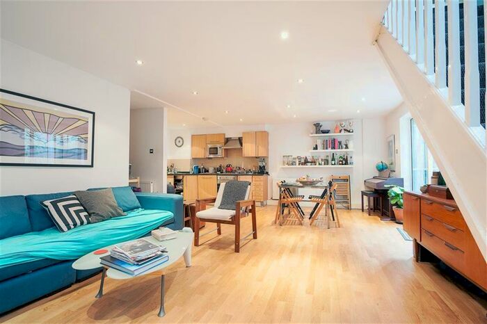 2 Bedroom Apartment To Rent In St. Mary's Court, Defoe Road, London, N16