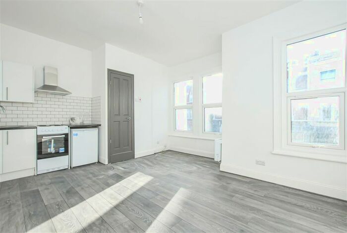 Studio To Rent In Putney Bridge Road, London, SW15