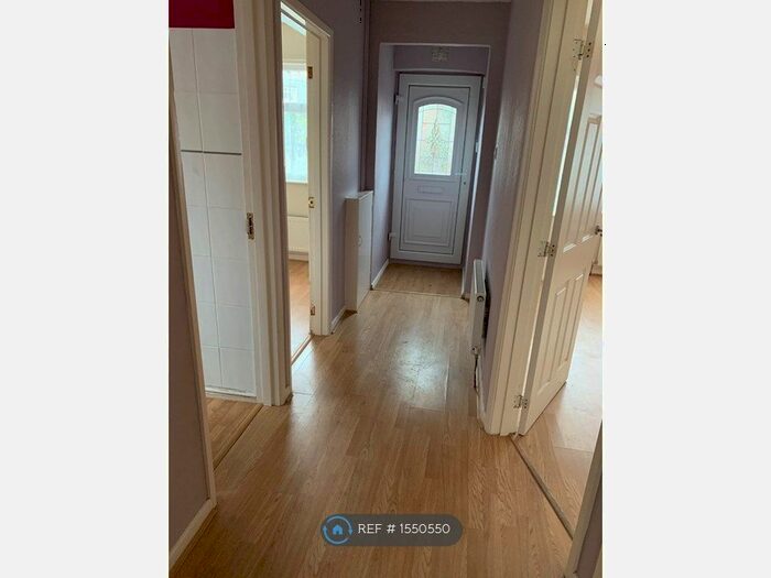 2 Bedroom Bungalow To Rent In Brooksby Close, Oadby, Leicester, LE2