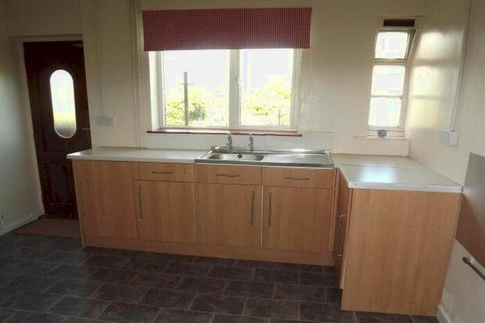 2 Bedroom Terraced House To Rent In Newland Close, Nottingham, NG8