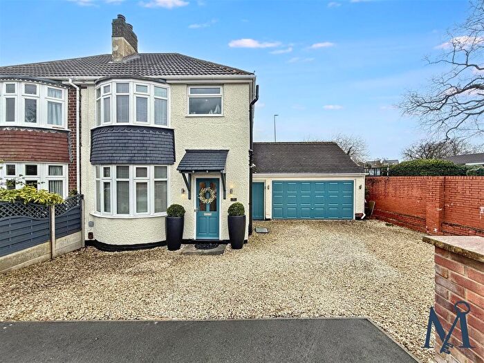 3 Bedroom Semi Detached House For Sale In Devana Avenue, Coalville, LE67