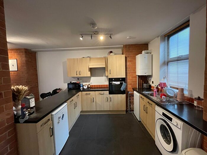 2 Bedroom Apartment To Rent In Apartment, Mill View Court, LN5