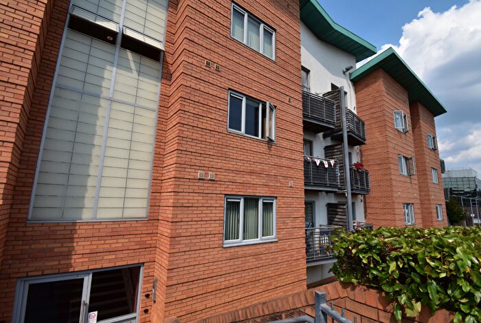 1 Bedroom Apartment For Sale In Times Square Avenue, Brierley Hill, DY5
