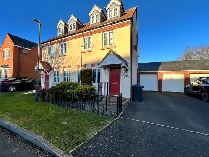 3 Bedroom Semi-Detached House To Rent In Scowcroft Drive, Bishops Itchington, Southam, CV47