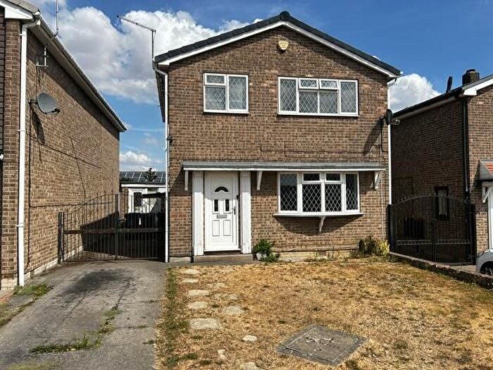 3 Bedroom Detached House For Sale In Plumpton Avenue, Mexborough, S64
