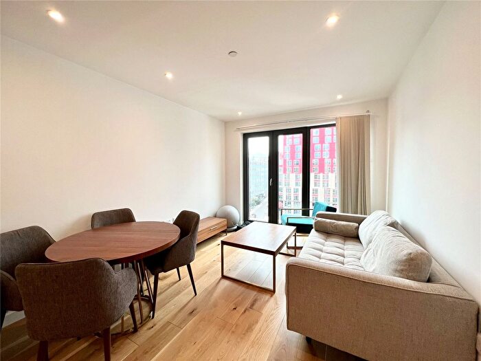 1 Bedroom Flat To Rent In Axium, Windmill Street, Birmingham, B1