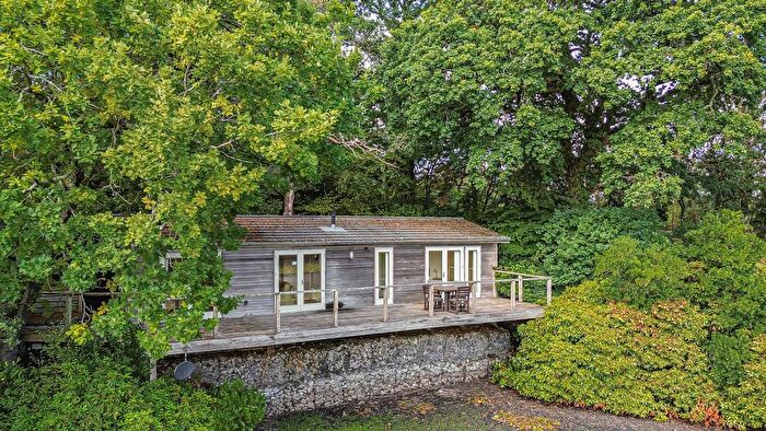 2 Bedroom Lodge For Sale In Indio Lakes, Newton Road, Bovey Tracey, TQ13