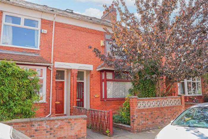 3 Bedroom Terraced House For Sale In Fulford Street, Old Trafford, M16