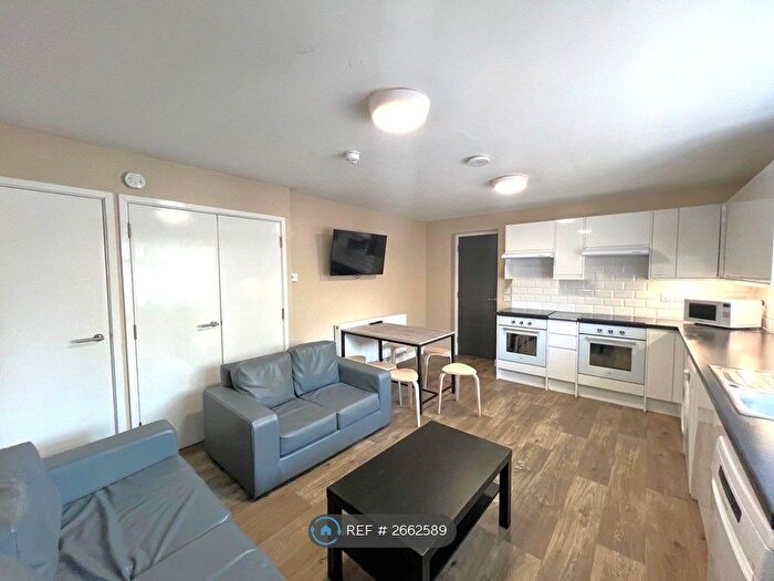 6 Bedroom Flat To Rent In Stokes Croft, Bristol, BS1