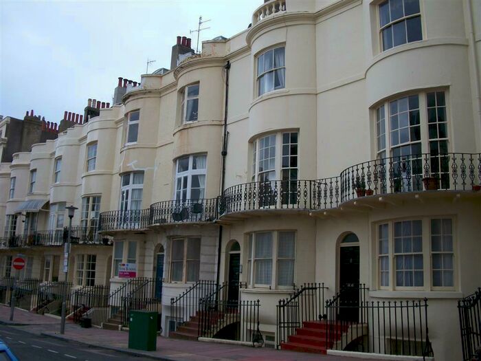 Studio To Rent In Regency Square, Brighton, BN1