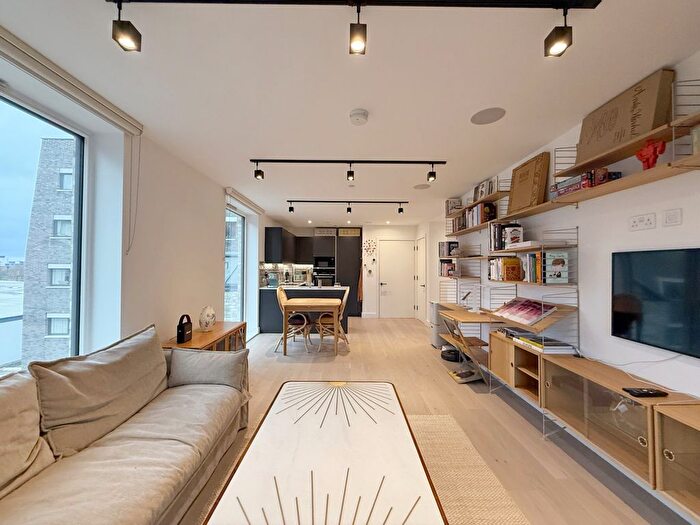 1 Bedroom Flat To Rent In New Tannery Way, Bermondsey, SE1