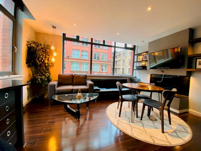 2 Bedroom Flat To Rent In Pall Mall, Church Street, Manchester, Greater Manchester, M4