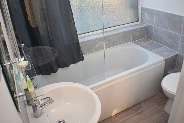3 Bedroom Maisonette To Rent In Malting Square, Yaxley, Peterborough, PE7