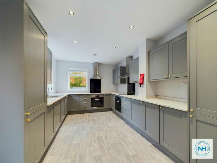 7 Bedroom House Of Multiple Occupation To Rent In Radmoor Road, Loughborough - Inc Bills Option, LE11