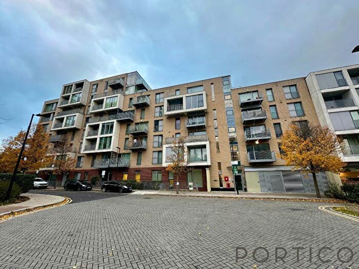 1 Bedroom Apartment To Rent In Watersreach Apartments | Finsbury Park |, N4