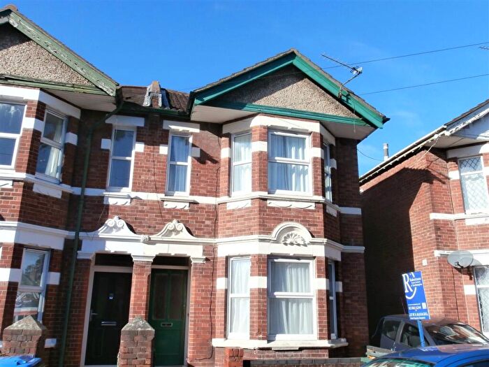 5 Bedroom Semi-Detached House To Rent In Devonshire Road, Southampton, SO15