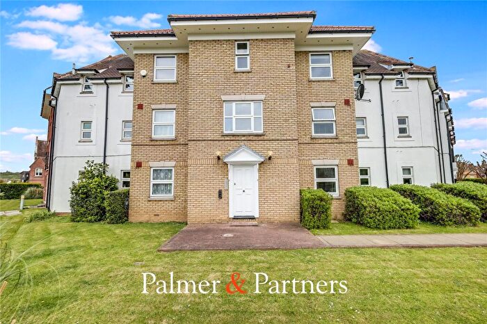 1 Bedroom Apartment For Sale In Tallow Gate, South Woodham Ferrers, Chelmsford, Essex, CM3