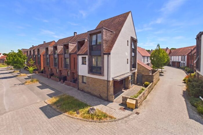 4 Bedroom End Of Terrace House For Sale In Lotherington Avenue, York, North Yorkshire, YO10