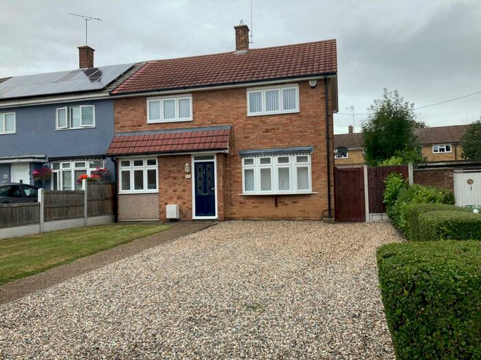 3 Bedroom End Of Terrace House To Rent In Fryerns, Basildon, SS14