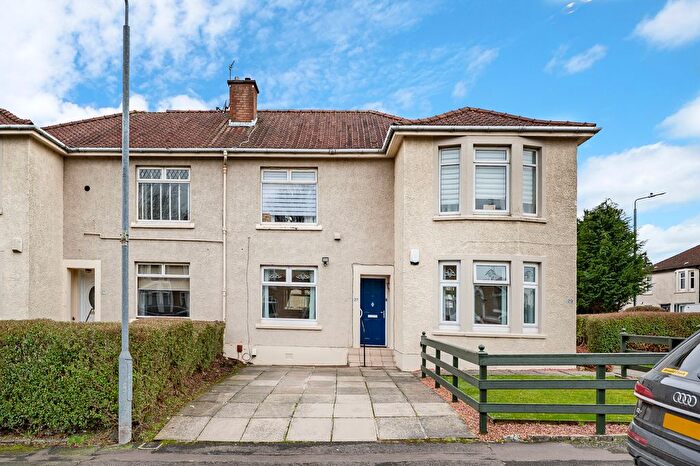 3 Bedroom Flat For Sale In Gadloch Street, Glasgow, G22