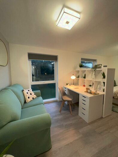 Studio To Rent In Monterey Gardens, Exeter, Devon, EX4