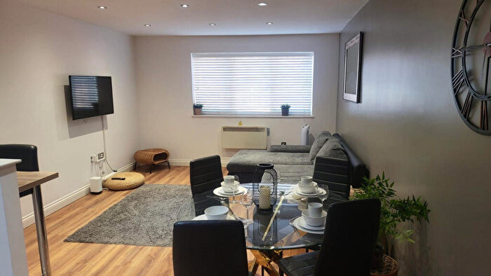 2 Bedroom Apartment To Rent In Ickneild Street, Birmingham, B18