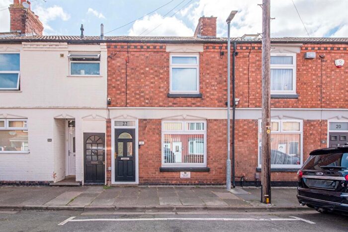 3 Bedroom Terraced House For Sale In Cambridge Street, Kettering, NN16