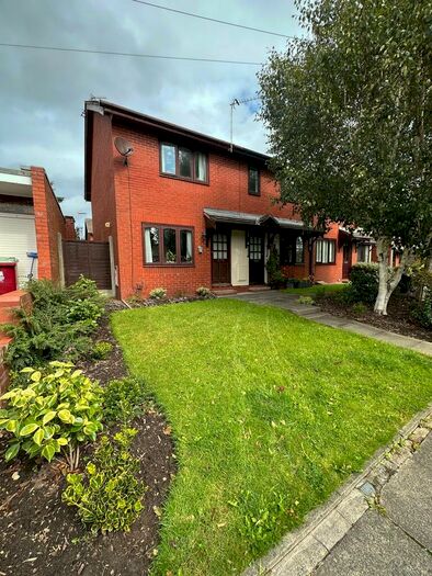 2 Bedroom End Of Terrace House To Rent In Preston Old Road, Blackpool, FY3