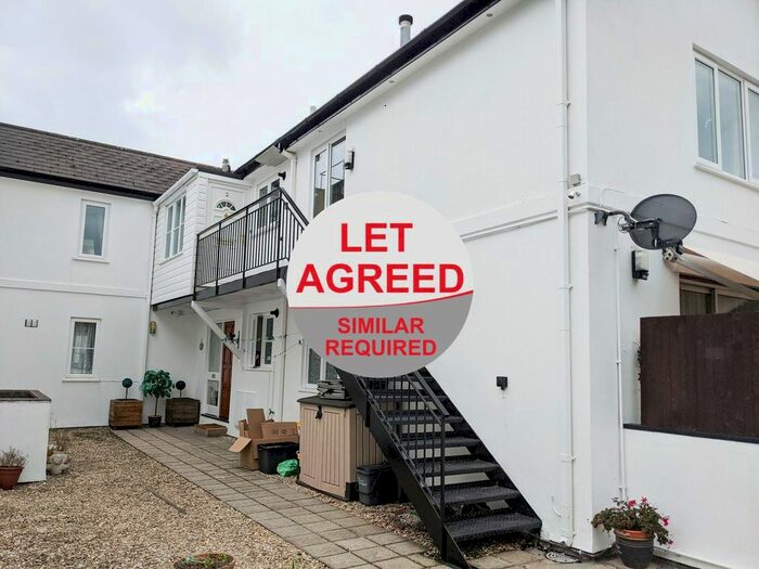 2 Bedroom Flat To Rent In St. Dominics Close, St. Marychurch, Torquay, TQ1