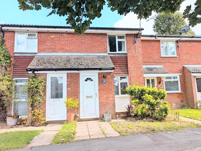 2 Bedroom House To Rent In Stoneybrook, Horsham, RH12