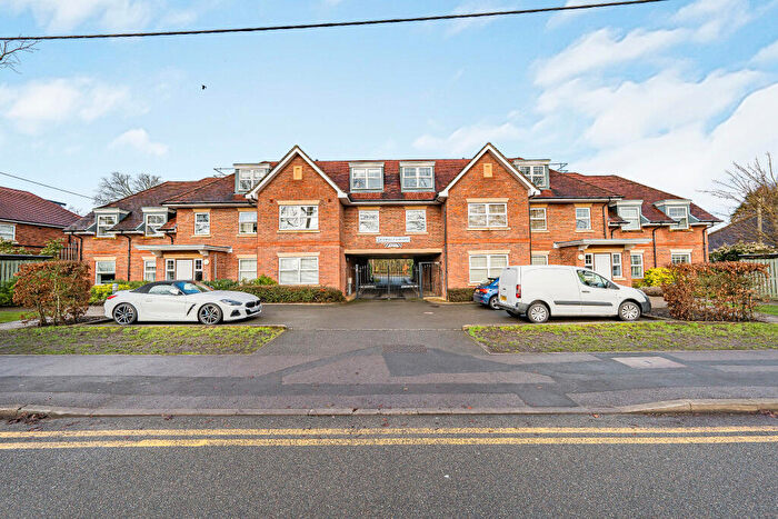 2 Bedroom Flat For Sale In Ascot, SL5