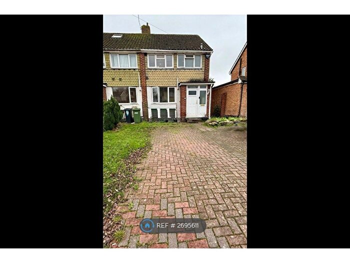 2 Bedroom End Of Terrace House To Rent In Laurel Close, Colnbrook, Slough, SL3