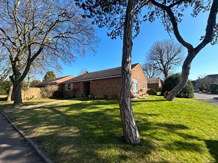 2 Bedroom Property For Sale In Gorringe Avenue, Southdowns, South Darenth, DA4