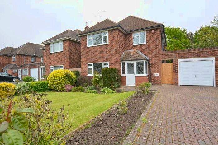 4 Bedroom Detached House To Rent In St. Thomas Drive, Pinner, HA5