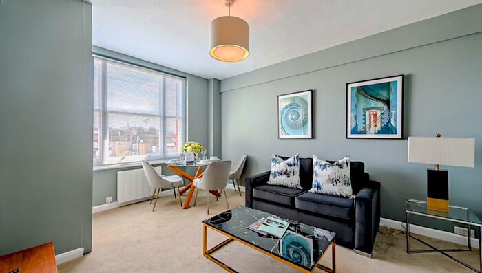 1 Bedroom Flat To Rent In Hill Street, Mayfair, London, W1J