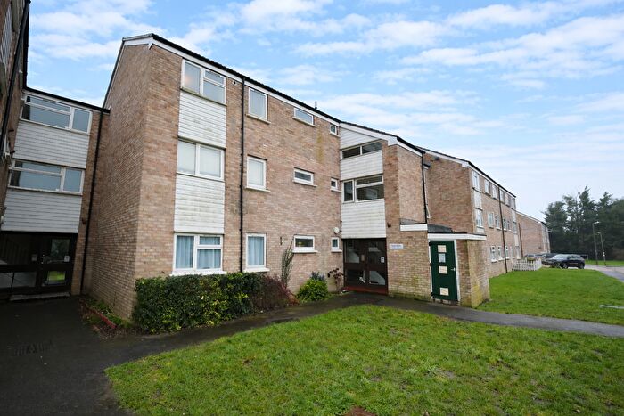2 Bedroom Flat For Sale In Swan Close, Hatfield Peverel, Chelmsford, CM3