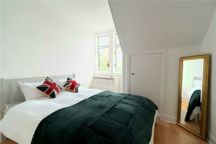 2 Bedroom Terraced House For Sale In Craigleith Hill Avenue, Edinburgh, EH4