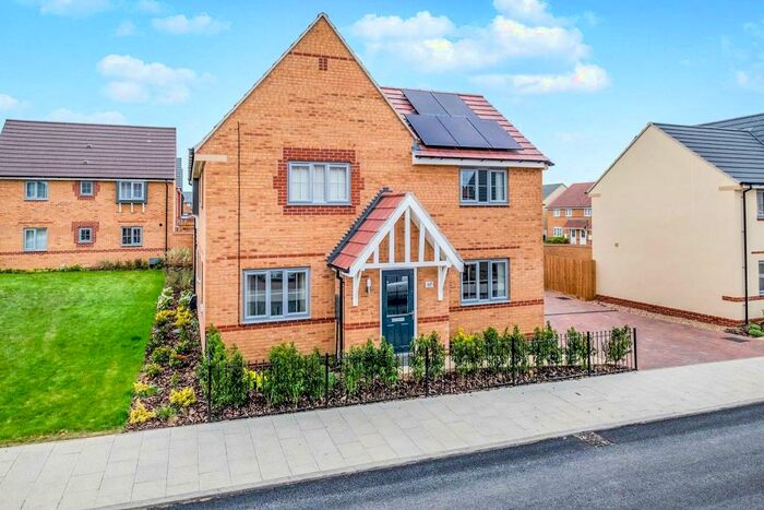 4 Bedroom House To Rent In Duke Road, Corby, NN17