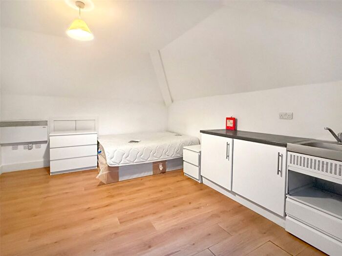 Studio To Rent In Clayponds Lane, Brentford, TW8