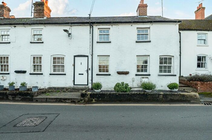 3 Bedroom End Of Terrace House For Sale In Church Street, Hungerford, RG17