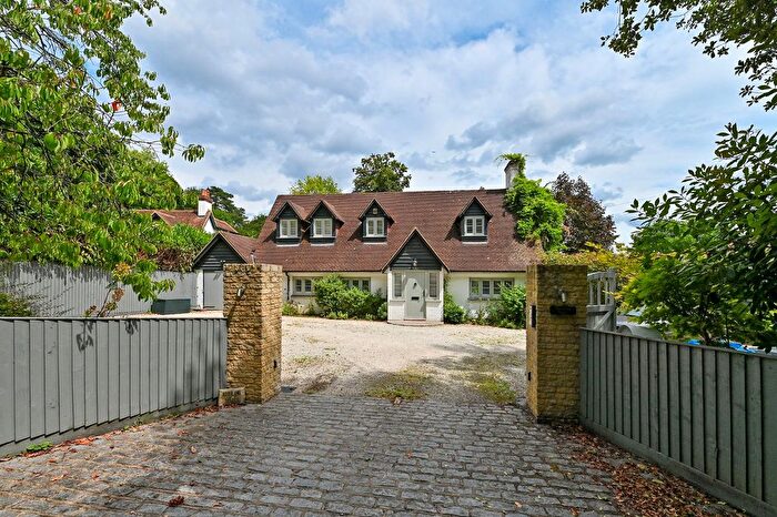 4 Bedroom Detached House To Rent In Quarry Wood Road, Cookham, Maidenhead, Berkshire, SL6